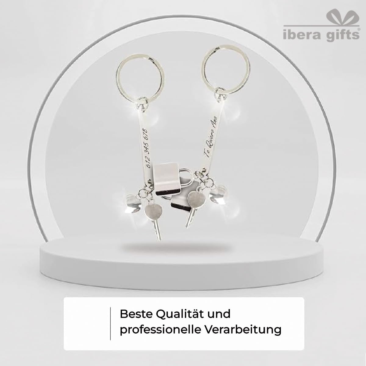 ibera gifts - Personalisierter Schlüsselanhänger Herz - Anhänger als Geschenke Mit Gravur für Freund, Freundin, Vatertag, Muttertag, Partner - Coole Schluesselanhaenger (Silbernes Vorhängeschloss)